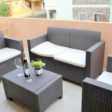 Perla House, Nido D'amore Feriehus Villasimius