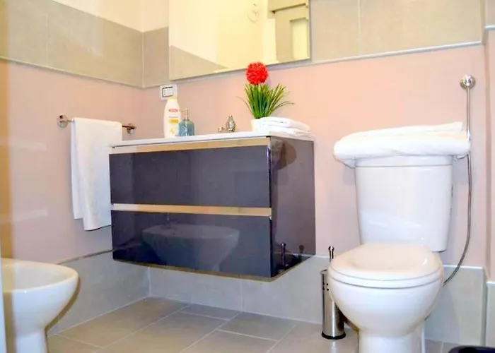 Perla House, Nido D'amore Nyaraló